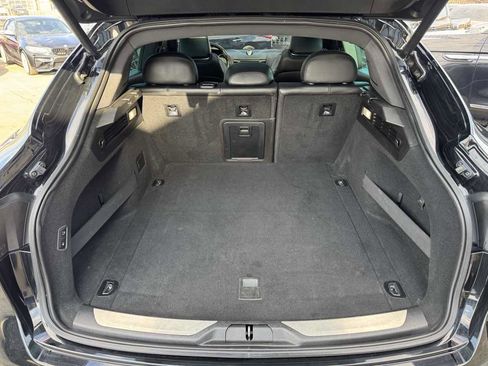 Used 2018 Maserati Levante GranSport image 44