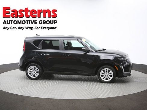 Used 2023 Kia Soul LX FWD image 44