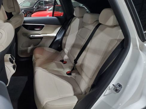 Used 2023 Mercedes-Benz GLC 300 image 23