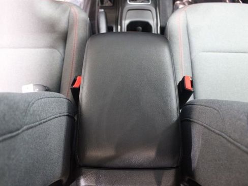 Used 2025 Jeep Wrangler Unlimited Rubicon AWD/4WD image 30
