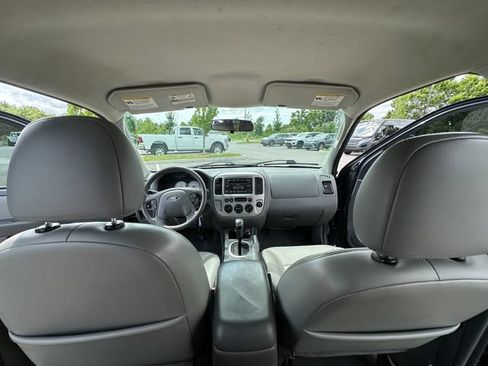 Used 2005 Ford Escape XLT AWD/4WD image 23