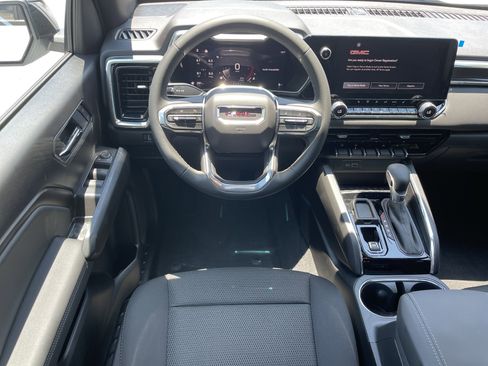 New 2025 GMC Canyon Elevation w/ Convenience Package image 16