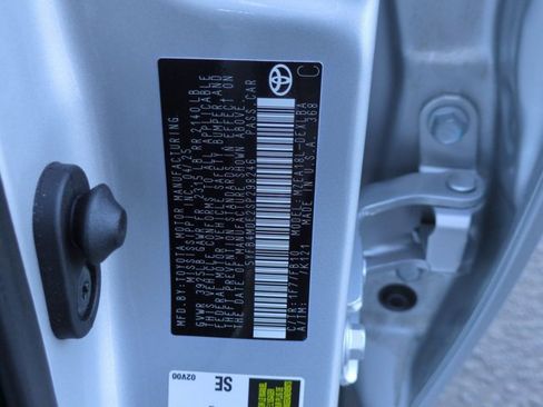 Used 2025 Toyota Corolla LE image 23