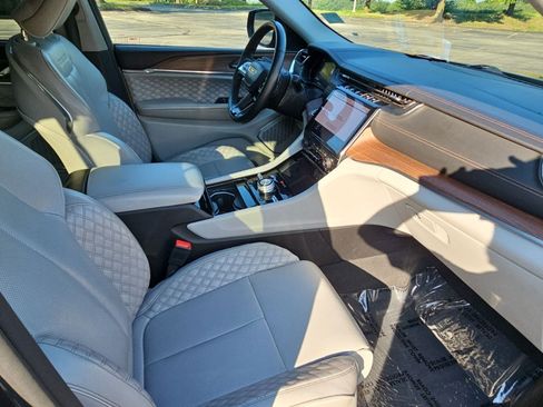 Used 2023 Jeep Grand Cherokee L Summit w/ Advanced Protech Group IV AWD/4WD image 10
