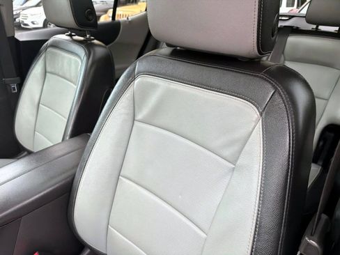 Used 2018 Chevrolet Equinox Premier AWD/4WD image 9