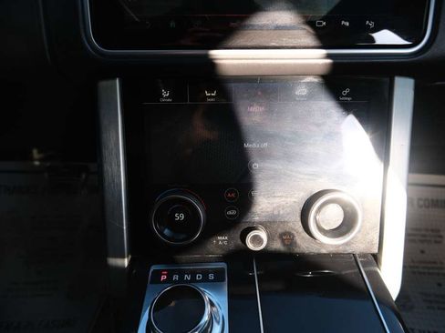 Used 2019 Land Rover Range Rover Autobiography image 38