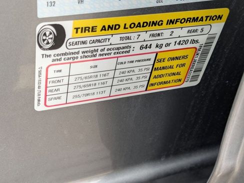 Used 2024 Ford Expedition Max XLT image 13