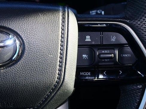 Used 2024 Toyota Tundra Limited image 16