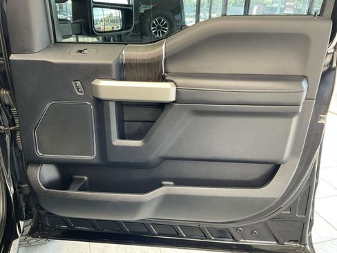 Used 2021 Ford F350 Lariat AWD/4WD image 13