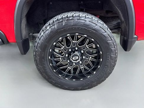 Used 2021 Chevrolet Silverado 2500 LTZ w/ LTZ Plus Package AWD/4WD image 32