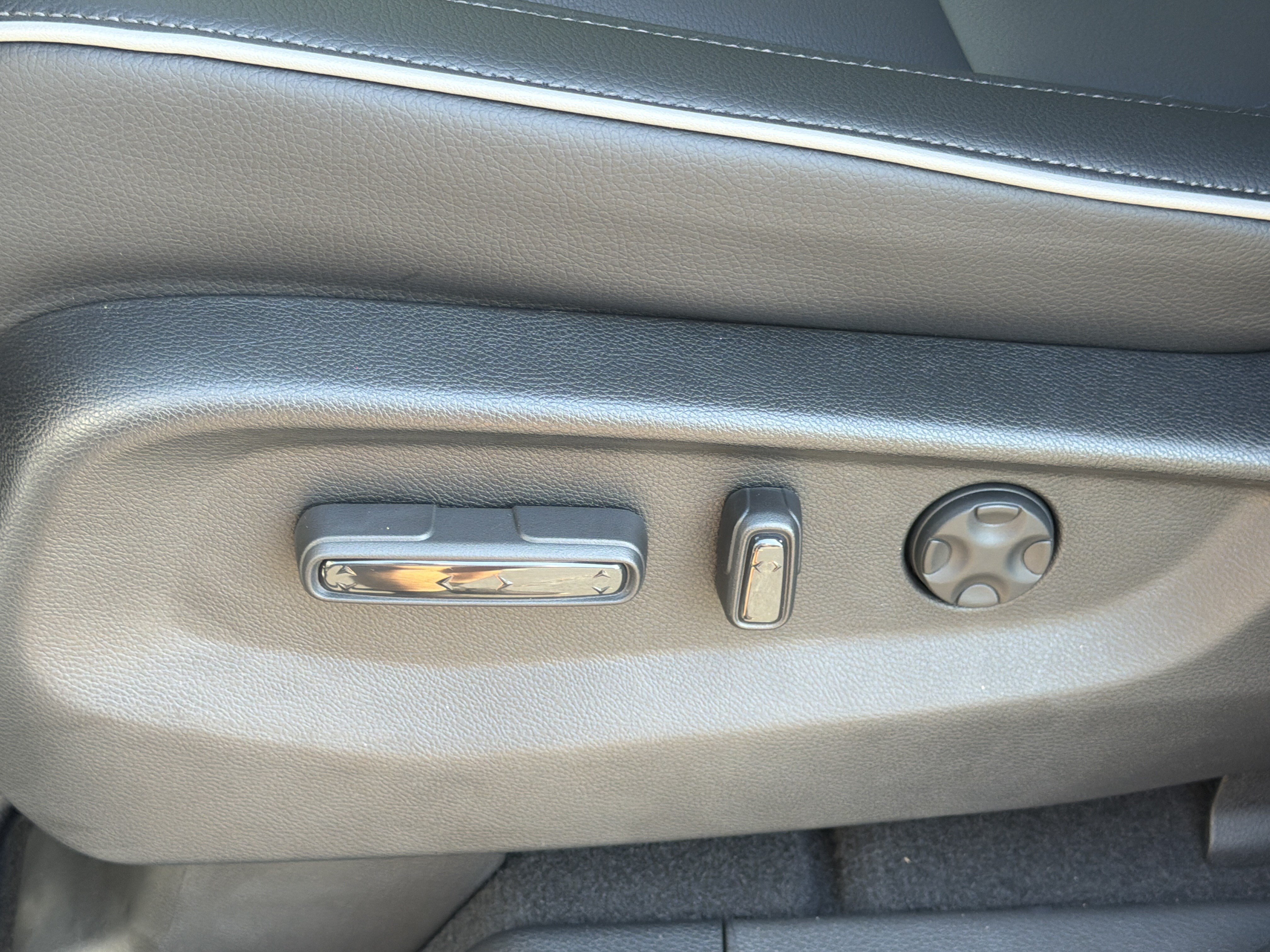 New 2027 Honda Odyssey Touring image 17