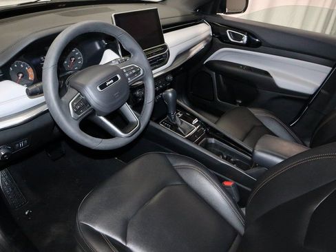 Used 2024 Jeep Compass Limited image 25