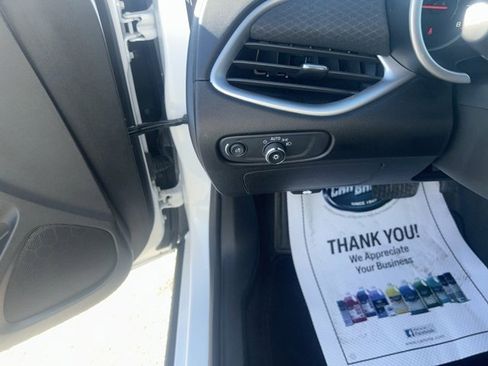 Used 2024 Chevrolet Malibu LT image 15