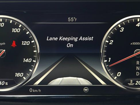 Used 2017 Mercedes-Benz S 550 Cabriolet image 41