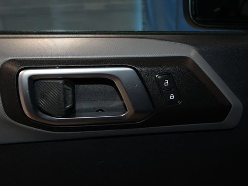 Used 2021 Ford Bronco Black Diamond AWD/4WD image 6
