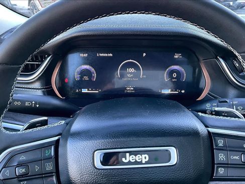 Used 2023 Jeep Grand Cherokee L Limited image 20