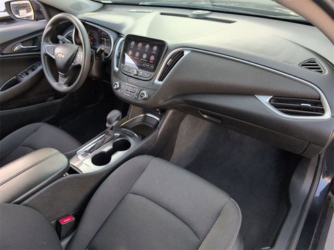 Used 2023 Chevrolet Malibu LT image 33