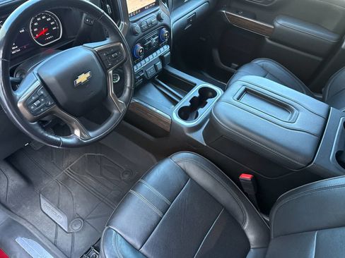 Used 2022 Chevrolet Silverado 2500 High Country w/ Z71 Off-Road Package AWD/4WD image 11
