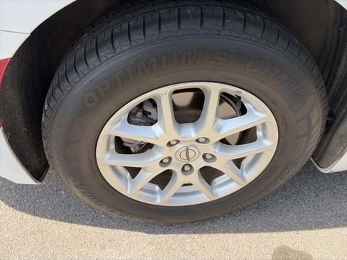 Used 2021 Chrysler Voyager Lxi image 35