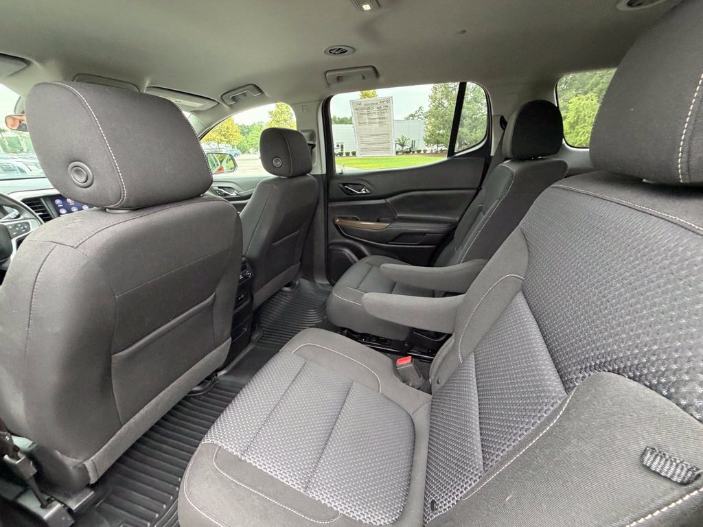 Used 2023 GMC Acadia SLE w/ Driver Convenience Package FWD image 23