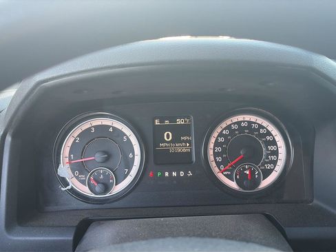 Used 2019 RAM 1500 Classic SLT image 6