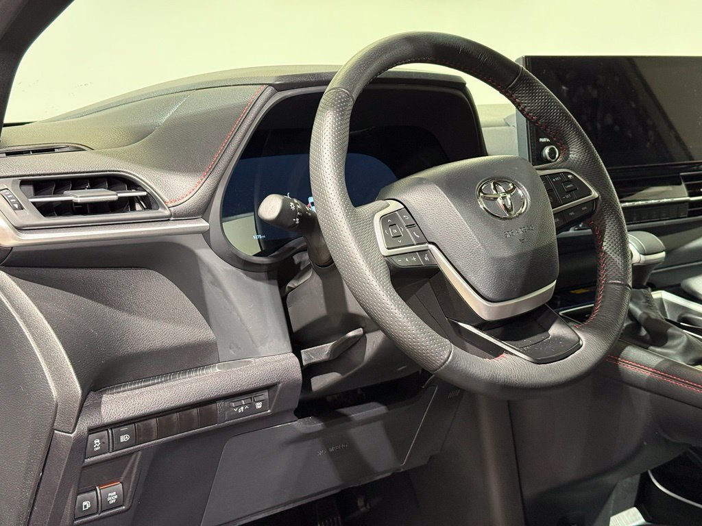 Certified 2026 Toyota Sienna XSE AWD/4WD image 17