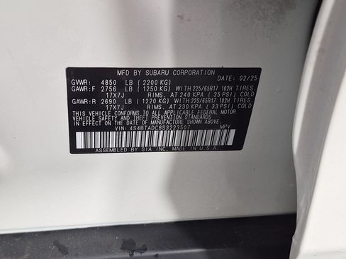 Used 2025 Subaru Outback Premium AWD/4WD image 37