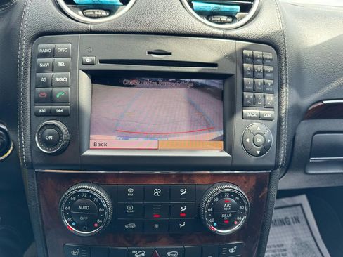 Used 2011 Mercedes-Benz GL 450 4MATIC image 18