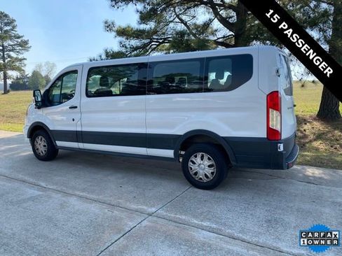 Used 2022 Ford Transit 350 XLT image 5