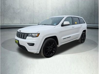 Used 2019 Jeep Grand Cherokee Altitude