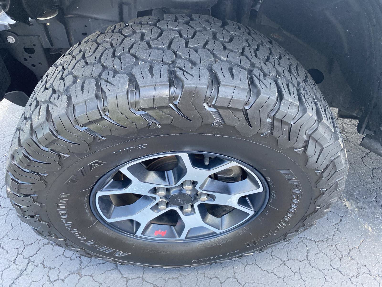 Used 2019 Jeep Wrangler Unlimited Rubicon w/ Cold Weather Group AWD/4WD image 33