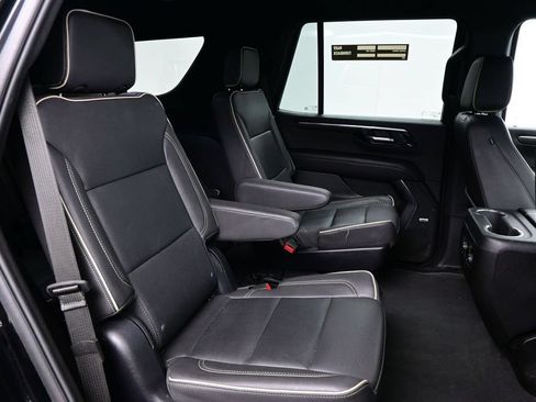 Used 2025 Chevrolet Tahoe Premier AWD/4WD image 17