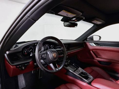Certified 2024 Porsche 911 Carrera RWD image 11