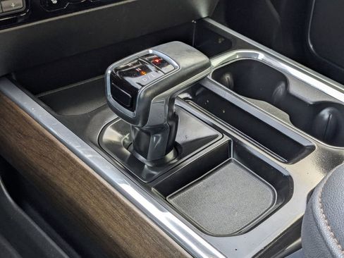 Certified 2025 Chevrolet Silverado 1500 High Country w/ High Country Premium Package AWD/4WD image 34
