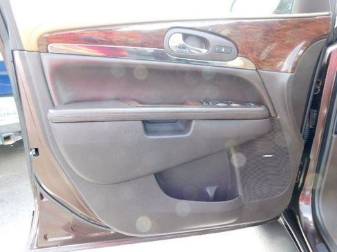 Used 2015 Buick Enclave Leather w/ Trailering Package image 11