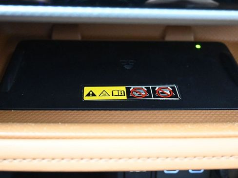 Certified 2025 Toyota Highlander Platinum image 24