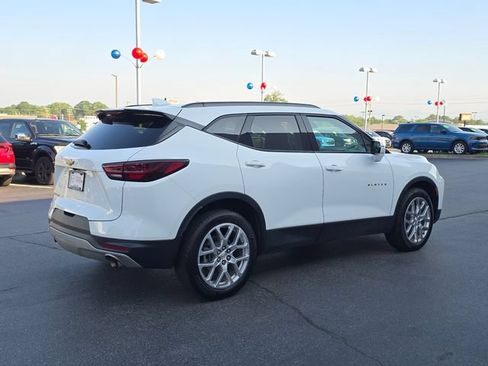 Used 2023 Chevrolet Blazer LT FWD image 3