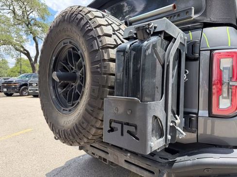 Used 2022 Ford Bronco Badlands AWD/4WD image 8
