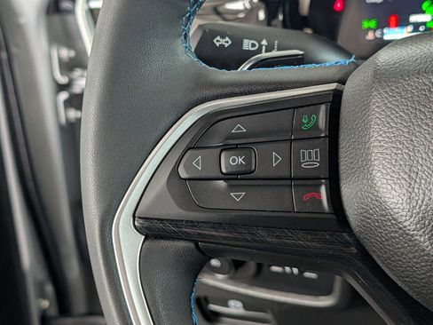 Used 2022 Jeep Grand Cherokee Trailhawk w/ Advanced Protech Group II image 22