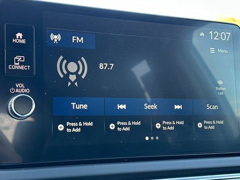 Used 2025 Acura ADX FWD image 21