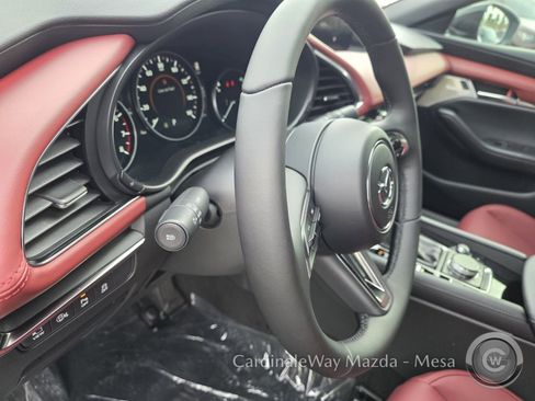 New 2026 MAZDA MAZDA3 Hatchback w/Premium Plus Pkg image 16