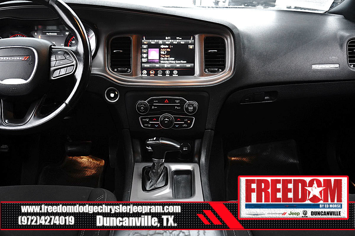 Used 2023 Dodge Charger SXT w/ Blacktop Package RWD image 19