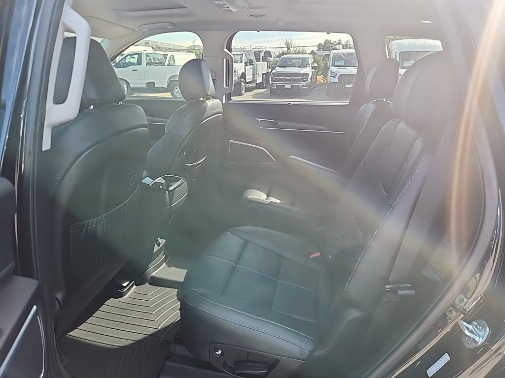 Certified 2021 Kia Telluride SX w/ Nightfall Edition Package AWD/4WD image 20