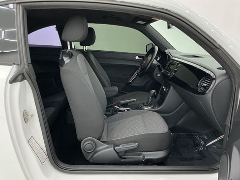 Used 2019 Volkswagen Beetle 2.0T S FWD image 15