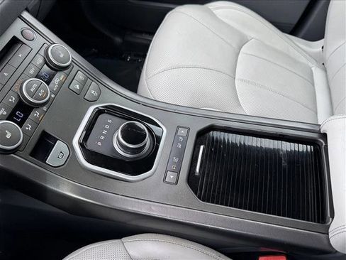 Used 2018 Land Rover Range Rover Evoque HSE image 17