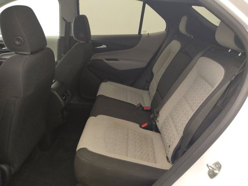 Used 2022 Chevrolet Equinox LT AWD/4WD image 18