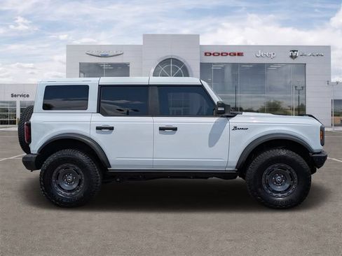 Used 2025 Ford Bronco Badlands AWD/4WD image 2