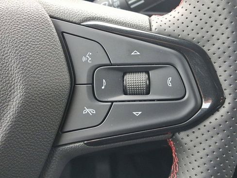 Certified 2025 Chevrolet Trax RS w/ Driver Confidence Package image 22