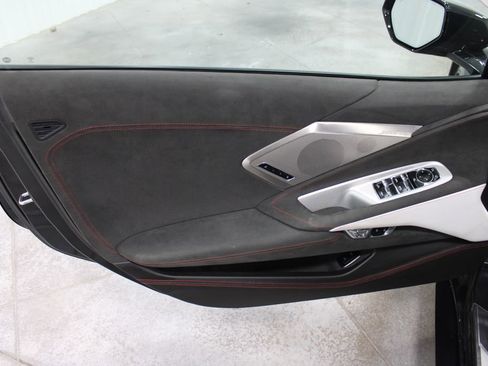 Used 2023 Chevrolet Corvette Stingray Premium Conv RWD image 17
