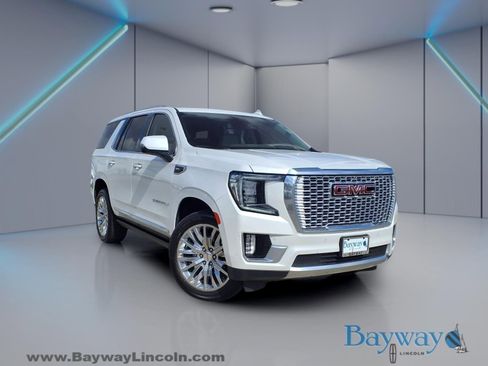 Used 2023 GMC Yukon Denali RWD image 1